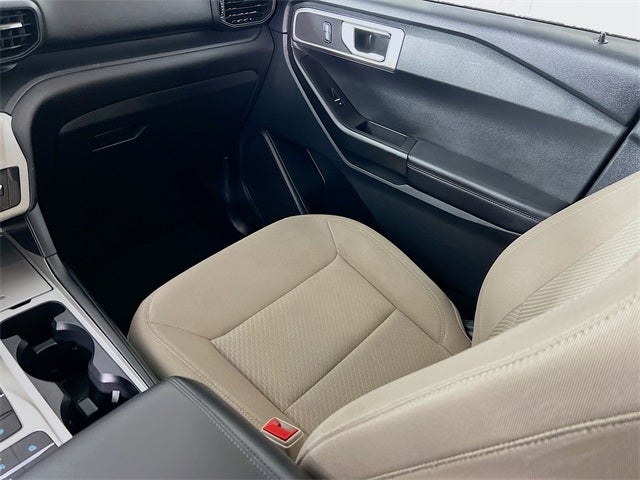 2021 Ford Explorer Base