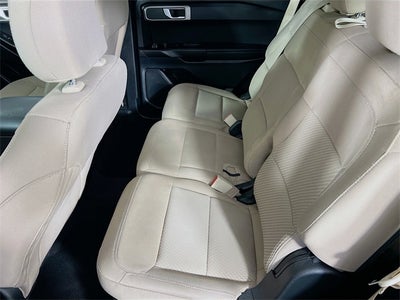 2021 Ford Explorer Base