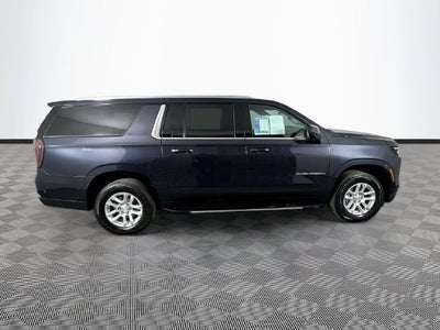 2025 Chevrolet Suburban LT