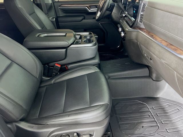 2025 GMC Sierra 2500HD SLT