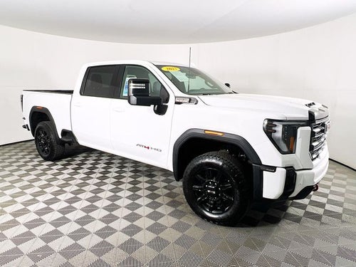 2025 GMC Sierra 2500HD AT4
