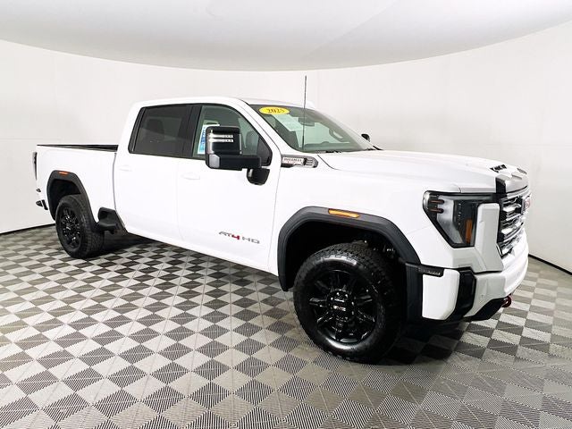 2025 GMC Sierra 2500HD AT4