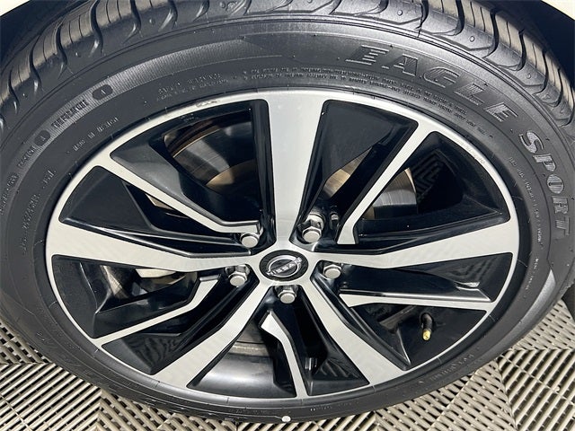 2023 Nissan Maxima SV