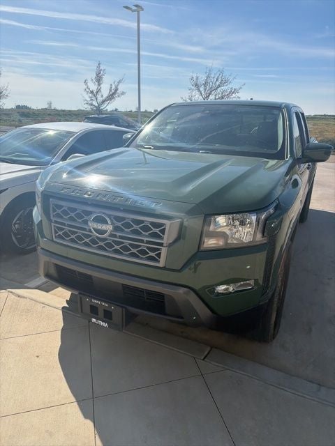 2022 Nissan Frontier SV