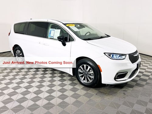 2024 Chrysler Pacifica Hybrid Select