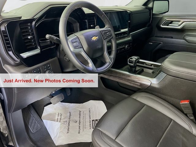 2025 Chevrolet Silverado 1500 LTZ