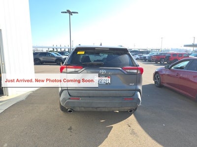 2021 Toyota RAV4 XLE