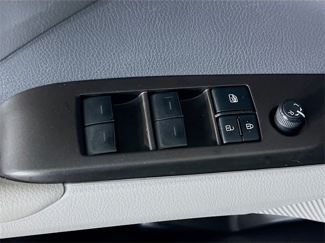 2021 Toyota Camry Hybrid LE