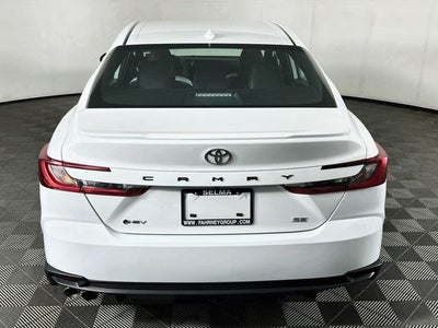 2025 Toyota Camry SE