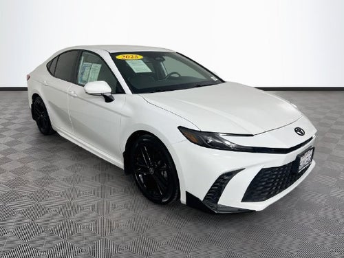 2025 Toyota Camry SE