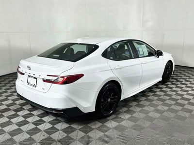 2025 Toyota Camry SE