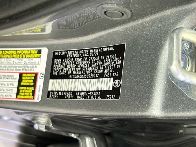 2025 Toyota Camry SE
