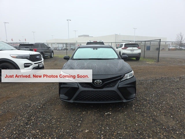 2020 Toyota Camry SE
