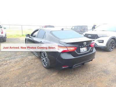 2020 Toyota Camry SE