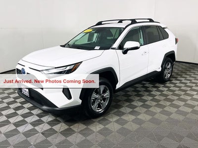 2022 Toyota RAV4 Hybrid XLE