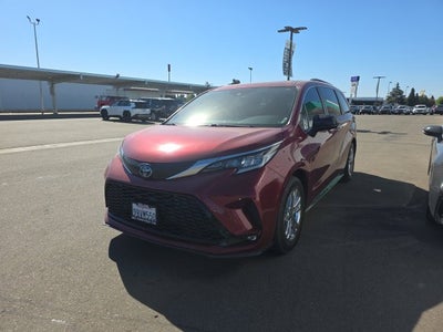 2022 Toyota Sienna XSE 7 Passenger