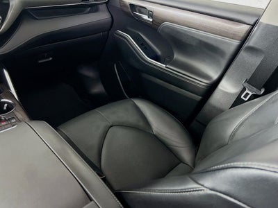 2022 Toyota Highlander Limited