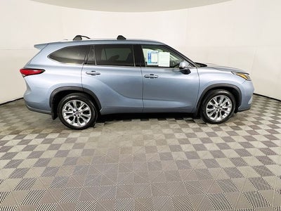2022 Toyota Highlander Limited