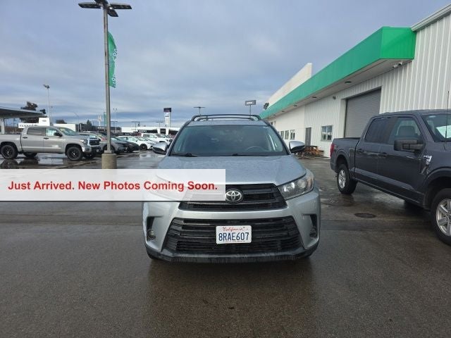 2019 Toyota Highlander SE