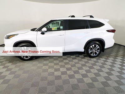 2026 Toyota Highlander Hybrid XLE