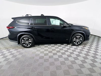 2026 Toyota Highlander Hybrid XLE