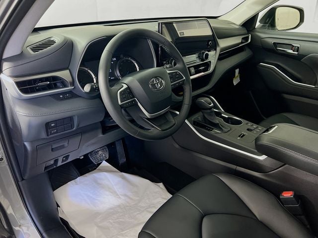 2026 Toyota Highlander Hybrid XLE