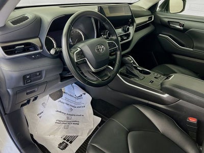 2023 Toyota Highlander XLE