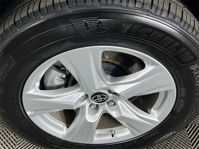 2025 Toyota Highlander LE