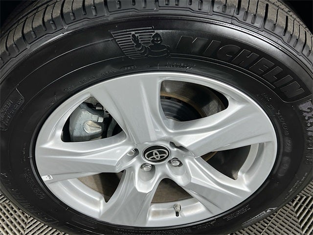 2025 Toyota Highlander LE