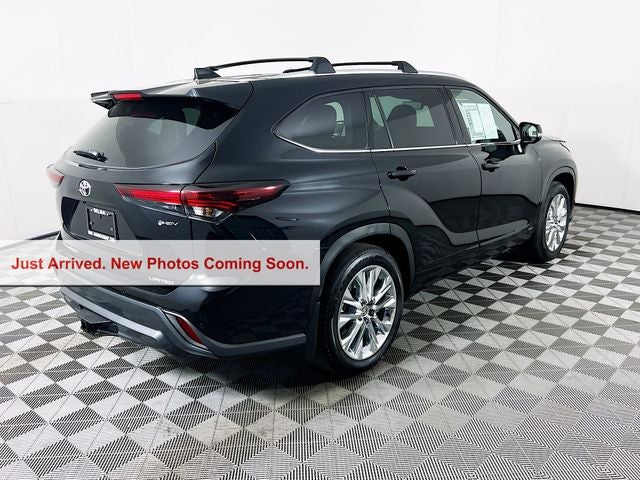 2026 Toyota Highlander Hybrid Limited