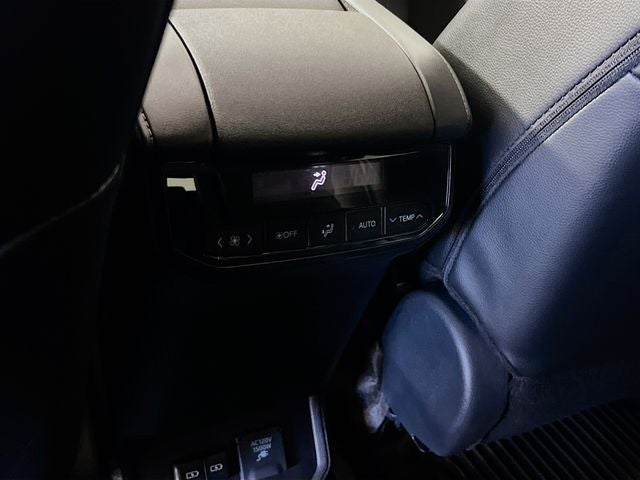 2026 Toyota Highlander Hybrid Limited