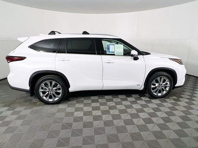 2026 Toyota Highlander Hybrid Limited