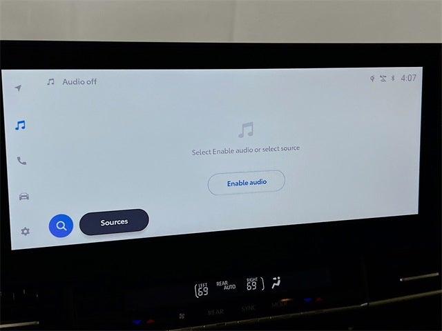 2025 Toyota Sienna XLE 8 Passenger