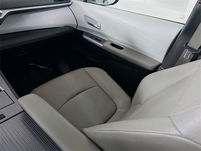 2025 Toyota Sienna XLE 8 Passenger