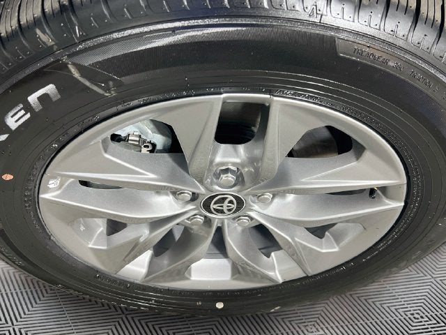 2026 Toyota Sienna XLE 8 Passenger