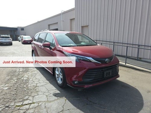 2026 Toyota Sienna XLE 7 Passenger