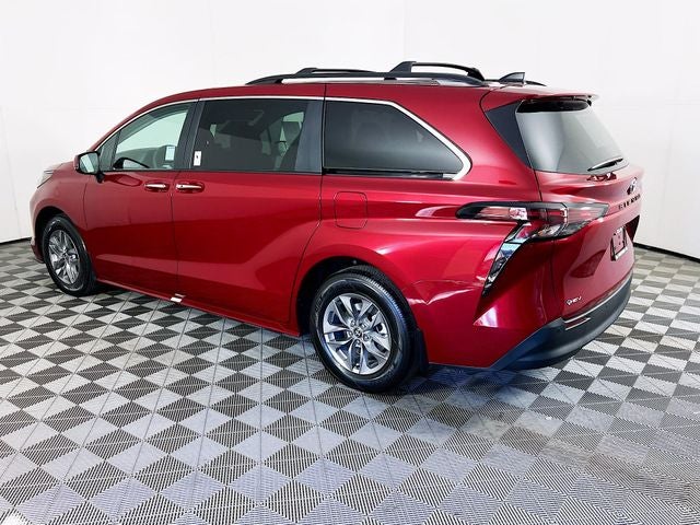 2026 Toyota Sienna XLE 7 Passenger