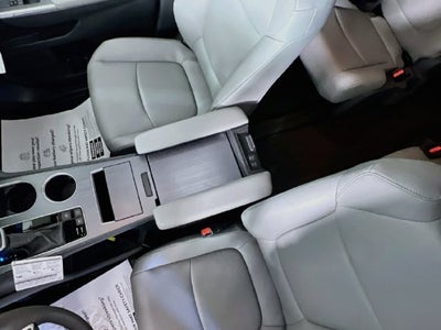 2026 Toyota Sienna XLE 7 Passenger