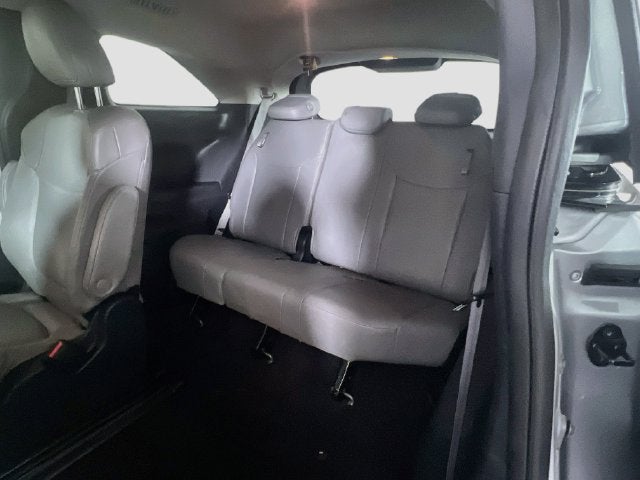 2025 Toyota Sienna XLE 8 Passenger