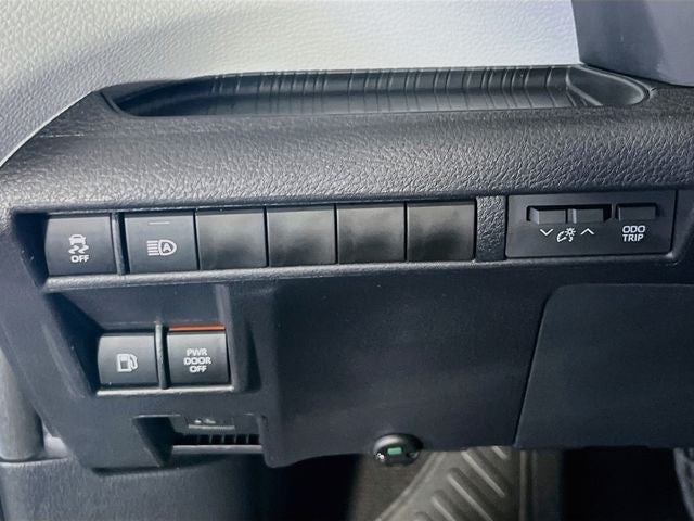 2026 Toyota Sienna XLE 8 Passenger