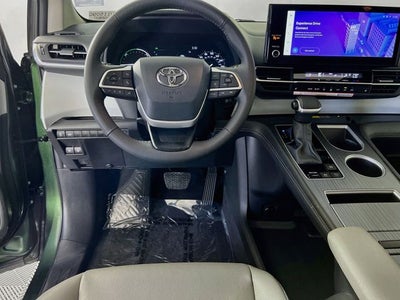 2026 Toyota Sienna XLE 8 Passenger