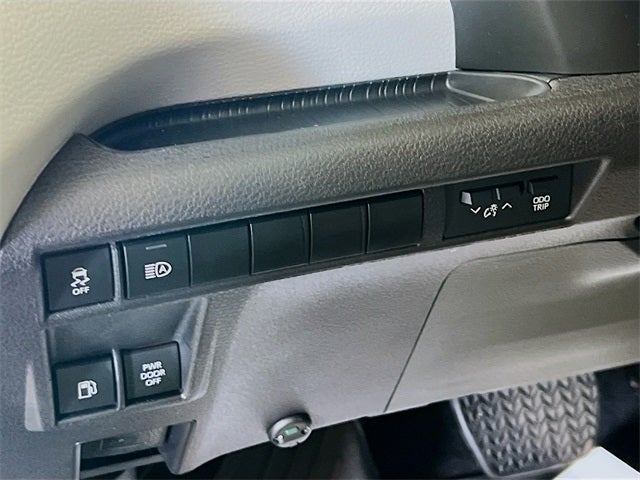 2025 Toyota Sienna XLE 7 Passenger