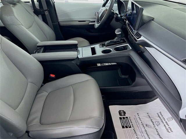 2025 Toyota Sienna XLE 7 Passenger