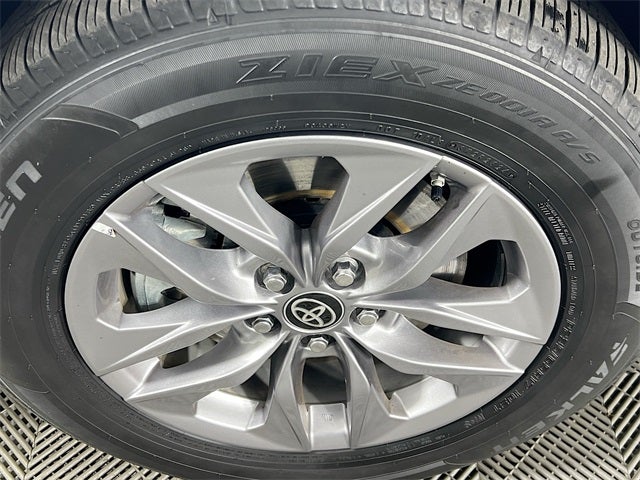 2025 Toyota Sienna XLE 7 Passenger