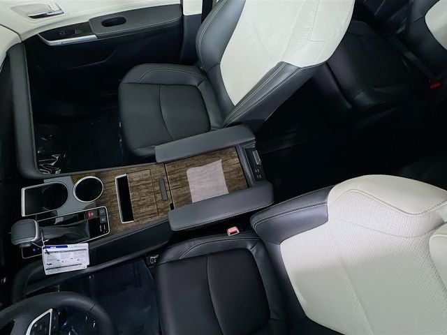 2026 Toyota Sienna Limited 7 Passenger