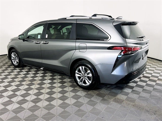 2026 Toyota Sienna Limited 7 Passenger