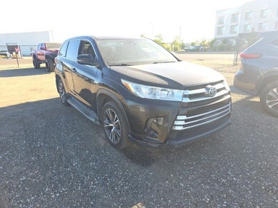 2017 Toyota Highlander LE