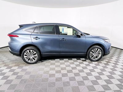 2022 Toyota Venza XLE