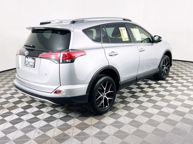 2018 Toyota RAV4 SE