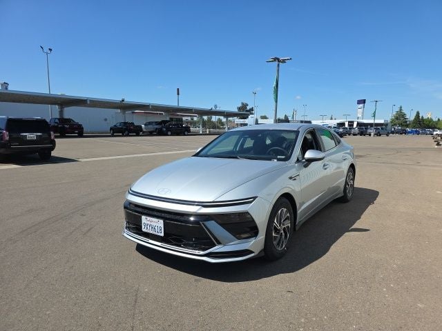 2026 Hyundai Sonata Hybrid Blue